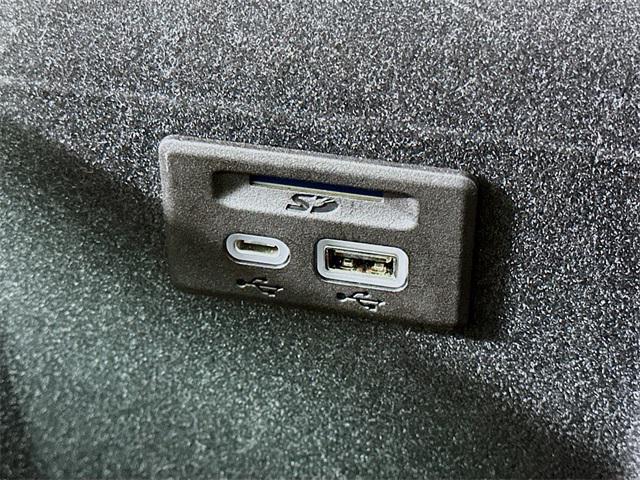 used 2022 Cadillac XT5 car, priced at $30,434