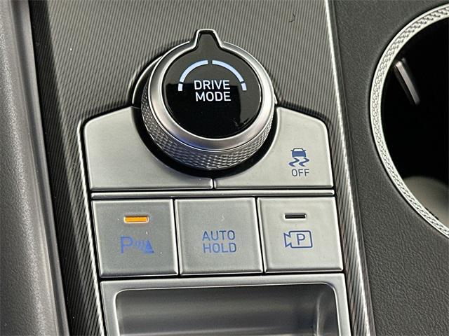 new 2025 Genesis G70 car, priced at $50,123