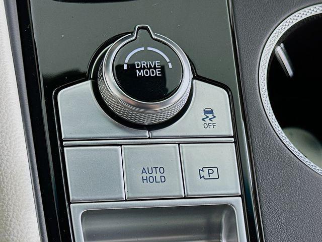 new 2025 Genesis G70 car, priced at $39,730