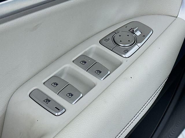 new 2025 Genesis G70 car, priced at $39,730