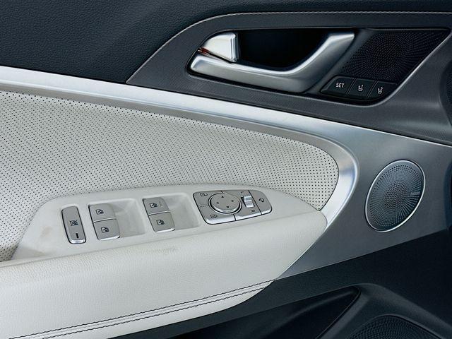 new 2025 Genesis G70 car, priced at $46,880