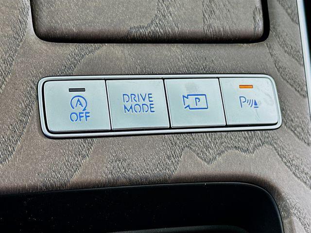 new 2025 Genesis G80 car, priced at $59,454