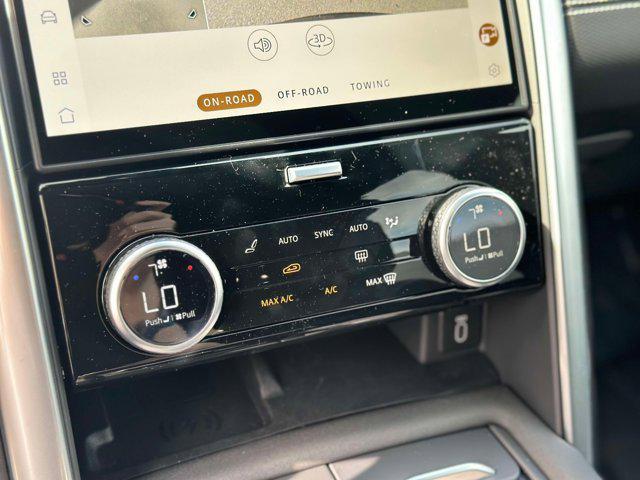 new 2026 Land Rover Discovery car, priced at $81,321