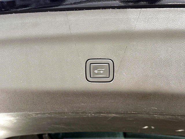 used 2023 GMC Yukon car, priced at $59,775