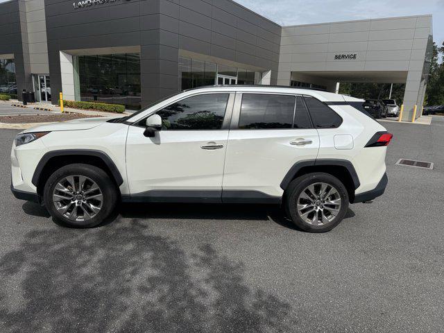2021 Blizzard Pearl Toyota RAV4