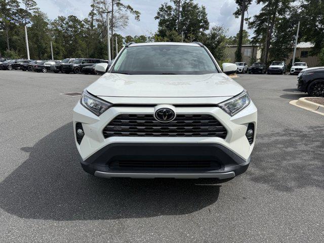 2021 Blizzard Pearl Toyota RAV4