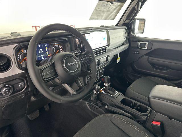 new 2025 Jeep Gladiator car, priced at $45,700