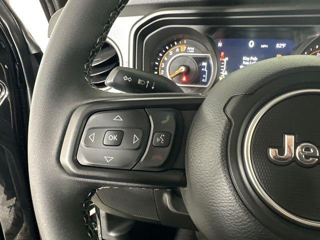 new 2025 Jeep Gladiator car, priced at $45,700