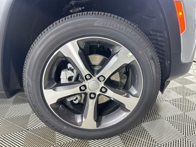 new 2025 Jeep Grand Cherokee car, priced at $46,630