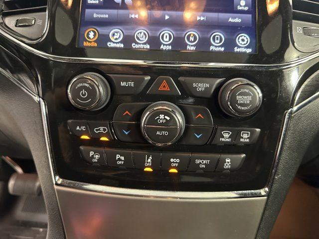 used 2021 Jeep Grand Cherokee car, priced at $29,204