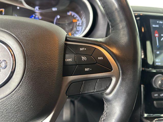 used 2020 Jeep Grand Cherokee car, priced at $23,562