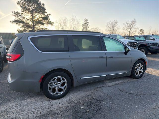 used 2023 Chrysler Pacifica car, priced at $29,164