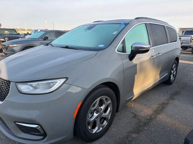 used 2023 Chrysler Pacifica car, priced at $29,164
