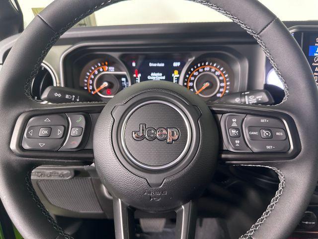 new 2025 Jeep Gladiator car, priced at $60,685