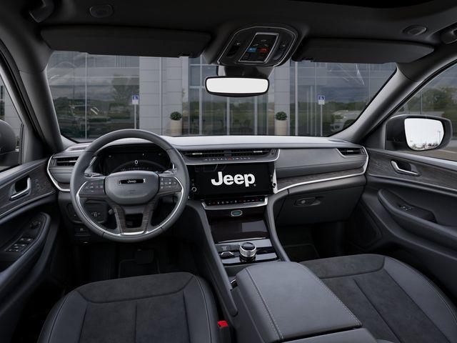 new 2026 Jeep Grand Cherokee car, priced at $46,025