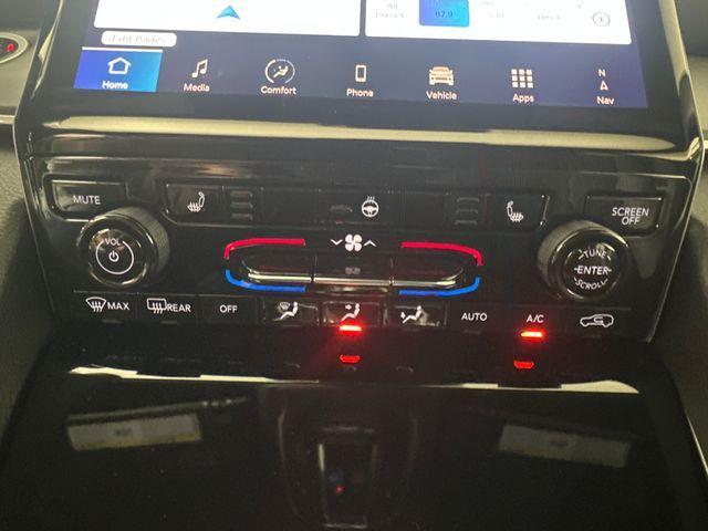 new 2025 Jeep Grand Cherokee car, priced at $39,495