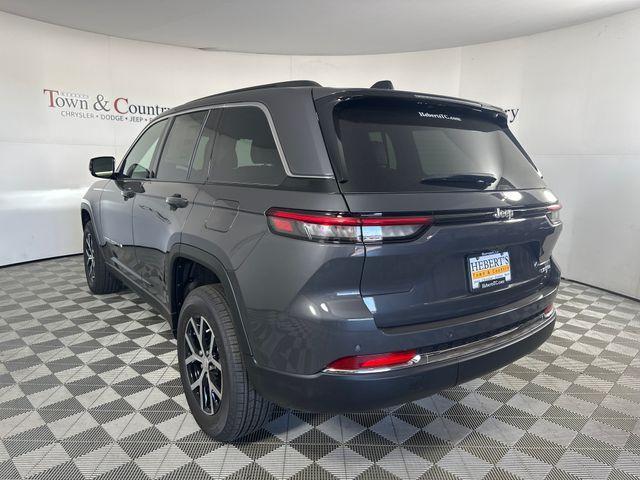 new 2025 Jeep Grand Cherokee car, priced at $39,495