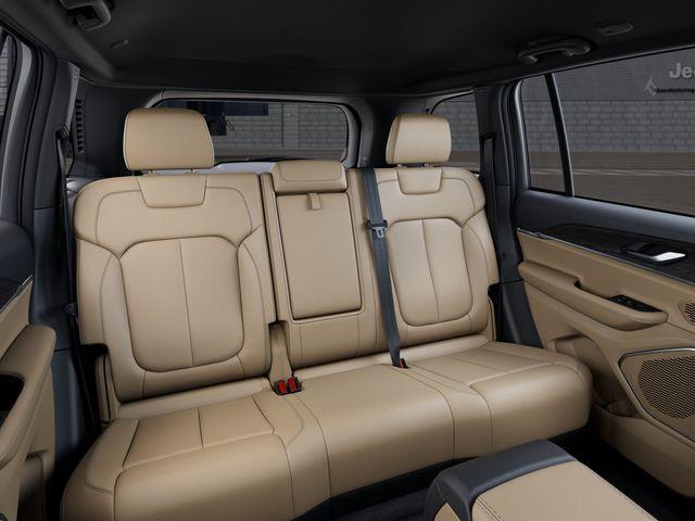 new 2026 Jeep Grand Cherokee car, priced at $45,390