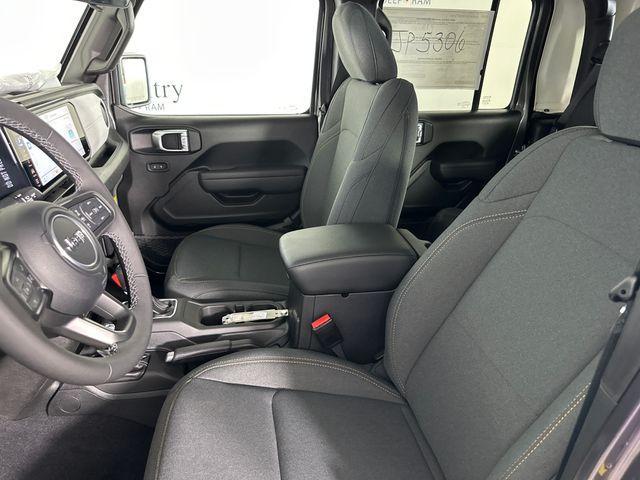 new 2025 Jeep Gladiator car, priced at $44,145