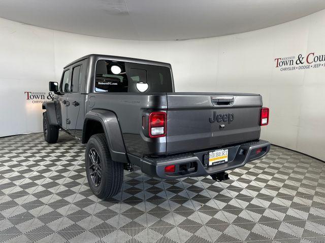 new 2025 Jeep Gladiator car, priced at $44,145