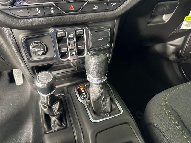 new 2025 Jeep Gladiator car, priced at $44,145