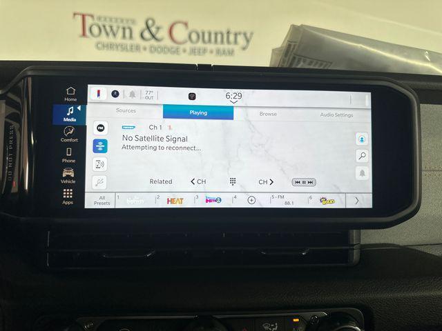 new 2025 Jeep Gladiator car, priced at $44,145