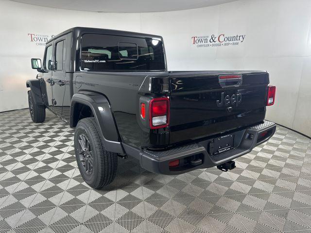 new 2025 Jeep Gladiator car, priced at $44,145