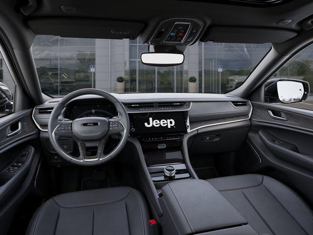new 2026 Jeep Grand Cherokee car, priced at $48,580