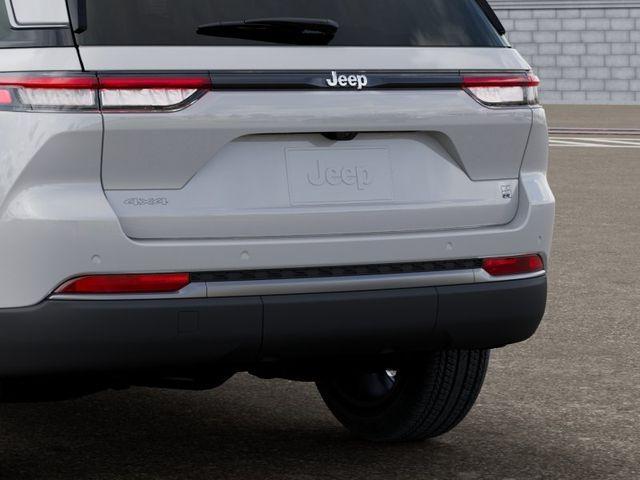 new 2026 Jeep Grand Cherokee car, priced at $49,910
