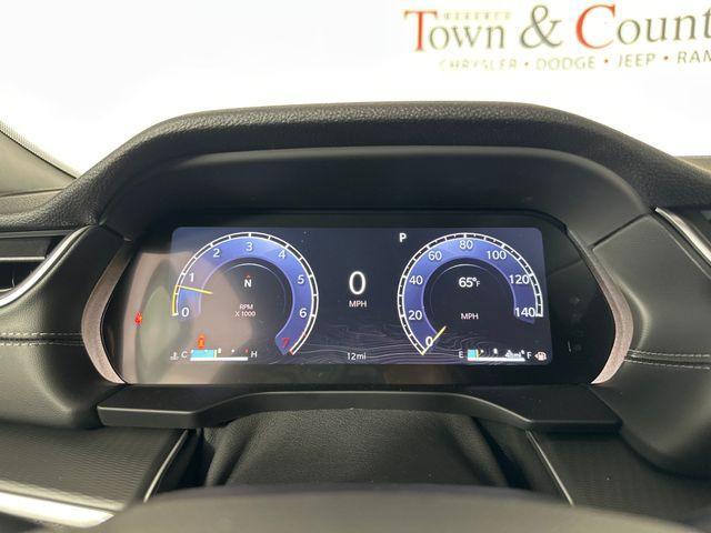 new 2025 Jeep Grand Cherokee car, priced at $37,260