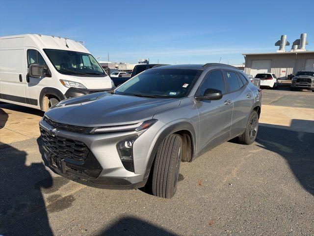 used 2025 Chevrolet Trax car, priced at $23,609