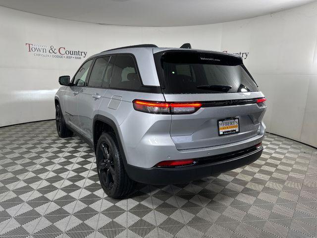 new 2025 Jeep Grand Cherokee car, priced at $44,625