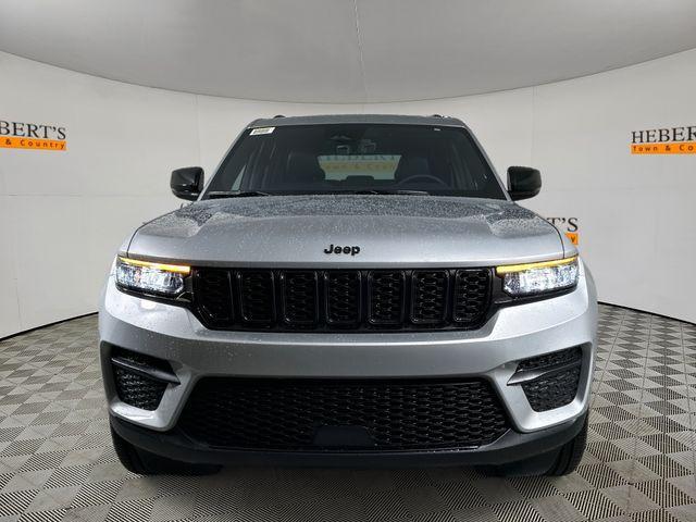 new 2025 Jeep Grand Cherokee car, priced at $44,625