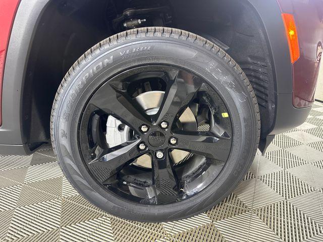 new 2025 Jeep Grand Cherokee car, priced at $43,485