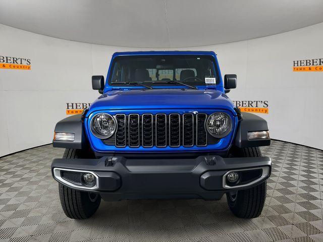 new 2025 Jeep Gladiator car, priced at $41,055