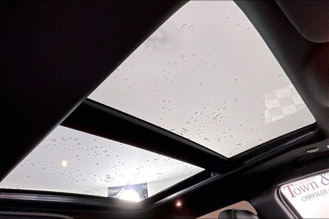 used 2021 Jeep Grand Cherokee car, priced at $29,108