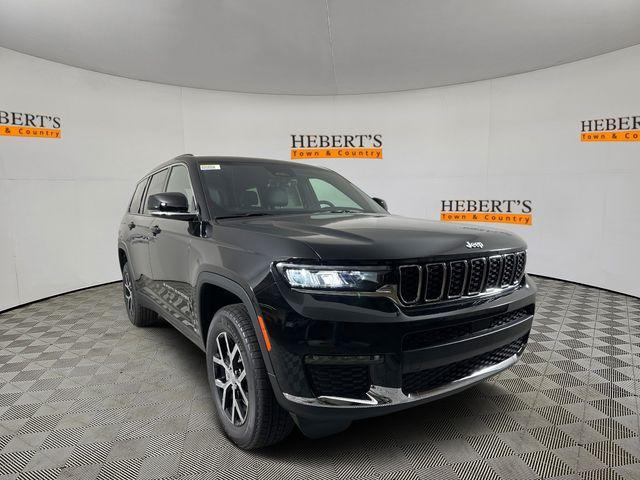 new 2025 Jeep Grand Cherokee L car, priced at $42,995