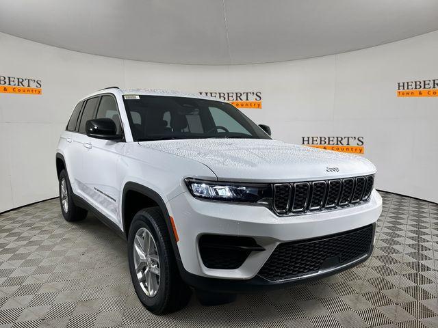 new 2025 Jeep Grand Cherokee car, priced at $36,880