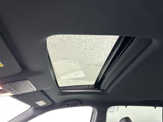 used 2022 Honda Pilot car, priced at $25,982