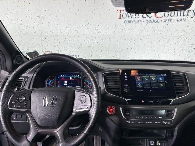 used 2022 Honda Pilot car, priced at $25,982