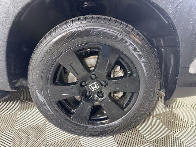 used 2022 Honda Pilot car, priced at $25,982