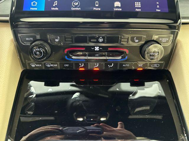 new 2025 Jeep Grand Cherokee car, priced at $39,495