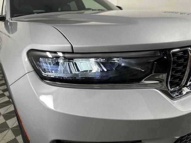 new 2025 Jeep Grand Cherokee car, priced at $37,245