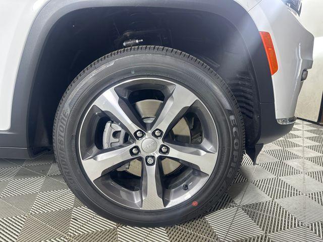 new 2025 Jeep Grand Cherokee L car, priced at $44,025