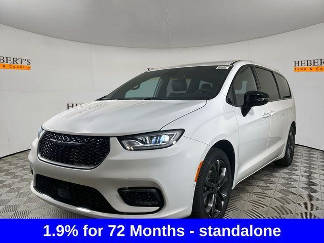 new 2026 Chrysler Pacifica car, priced at $40,565