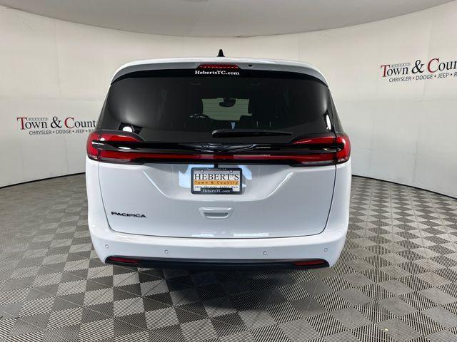 new 2026 Chrysler Pacifica car, priced at $46,065