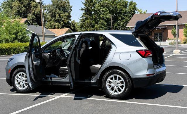 used 2023 Chevrolet Equinox car, priced at $19,839