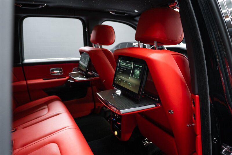 used 2021 Rolls-Royce Cullinan car, priced at $264,999