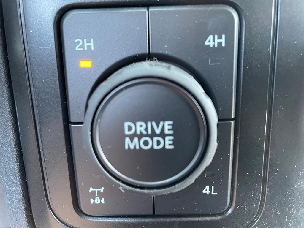 new 2025 Ford F-350 car, priced at $65,895