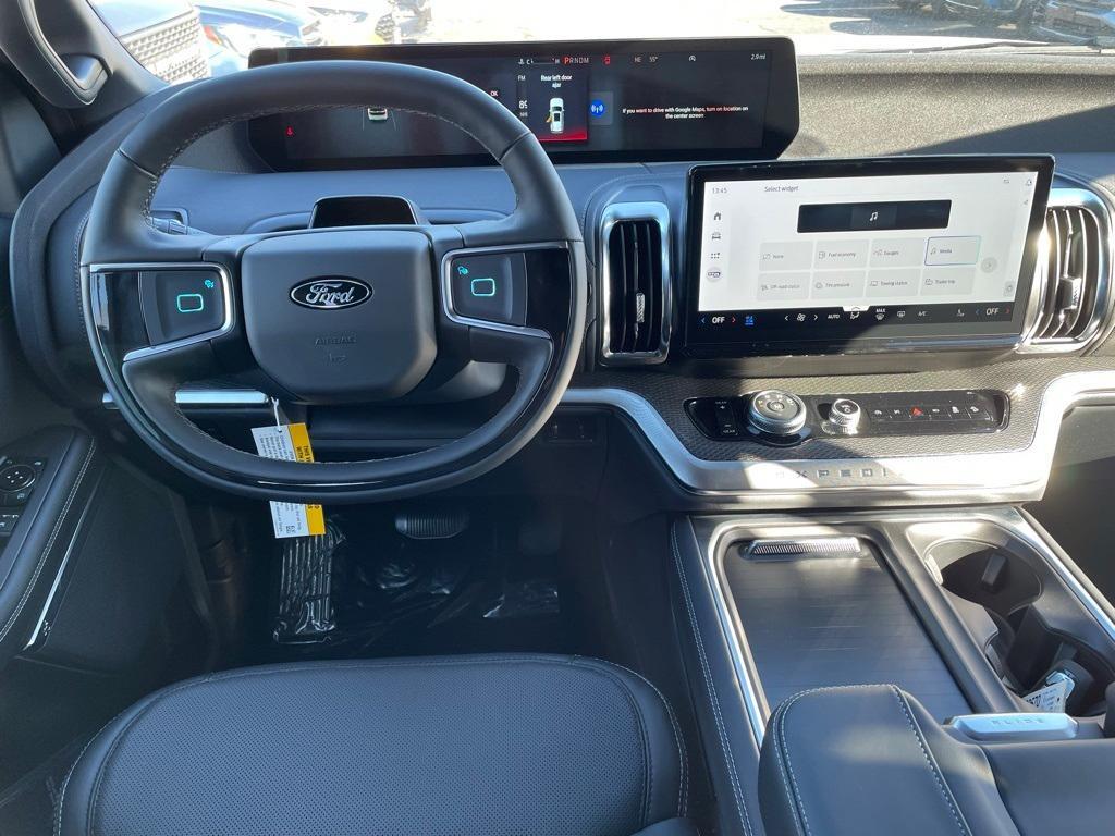 new 2025 Ford Expedition Max car, priced at $84,604